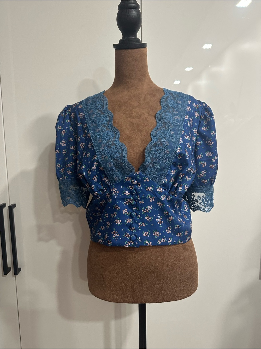 SHEIN Blue Floral Lace-Trim V-Neck Blouse